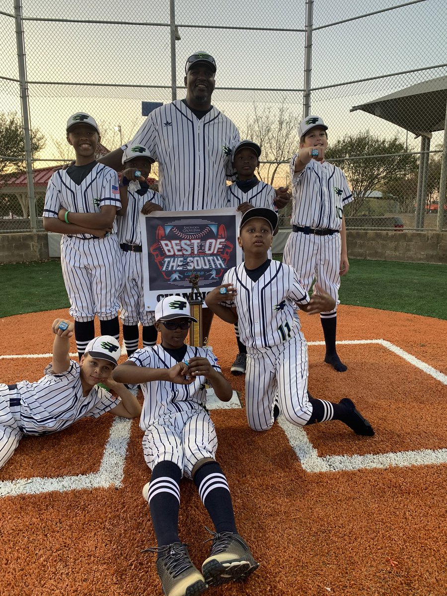 FuryBaseball3's tweet photo. Fury Baseball brings home the rings in the “Best of the South” tournament! @SnowdenBaseball  We’re so proud of our coaches and boys!! #furystrong💙💚⚾️ https://t.co/6IYxacIUag
