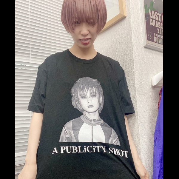 tumgumi's tweet photo. 急すぎて！モモコさんTシャツ買えた！ #WACKSHOP https://t.co/CMHPjgytMT