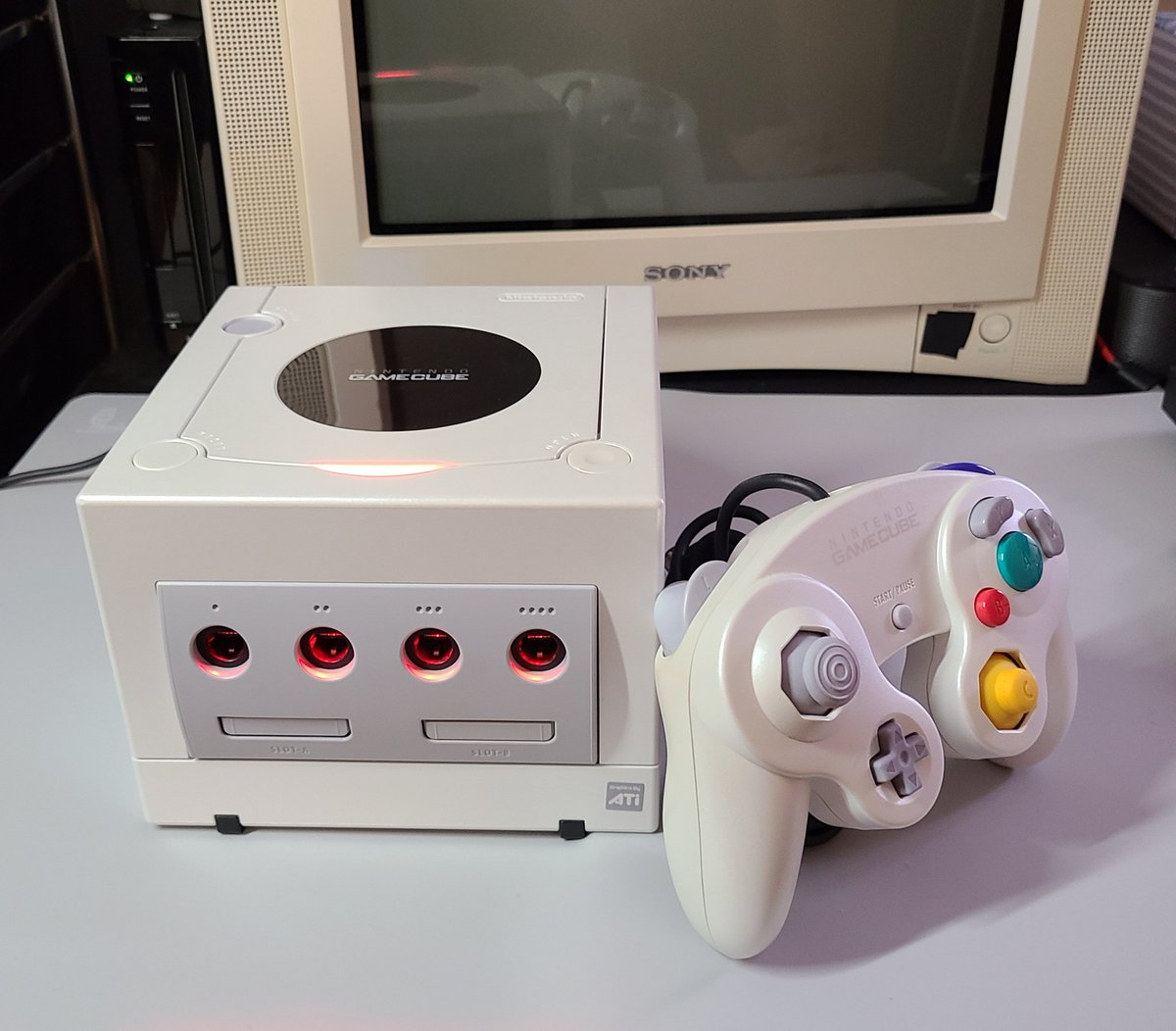 itskillwillson's tweet image. Pearl bundle giveaway!
Like, retweet and follow to enter 😁

Winner will be chosen 4/18/20 

DOL-001 board - Carby compatibility.
XENO installed w/ Swiss disk and SD2SP2.
RGB LED mod.

Controller has been refurbished and tested by me 😁

It has been a great year, thanks everyone!