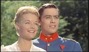 merlinpapin3's tweet photo. Et on déroule mon Top30 de l’Impératrice de mon cœur de cinéphile #RomySchneider
19 - #Christine de #PierreGaspardHuit (1958) avec #RomySchneider #AlainDelon #MichelinePresle #JeanClaudeBrialy #FernandLedoux #FrançoisChaumette #JeanDavy
@Jouxplane83 @FredOL69007 @tbarnaud https://t.co/tfJ1tT3mB0