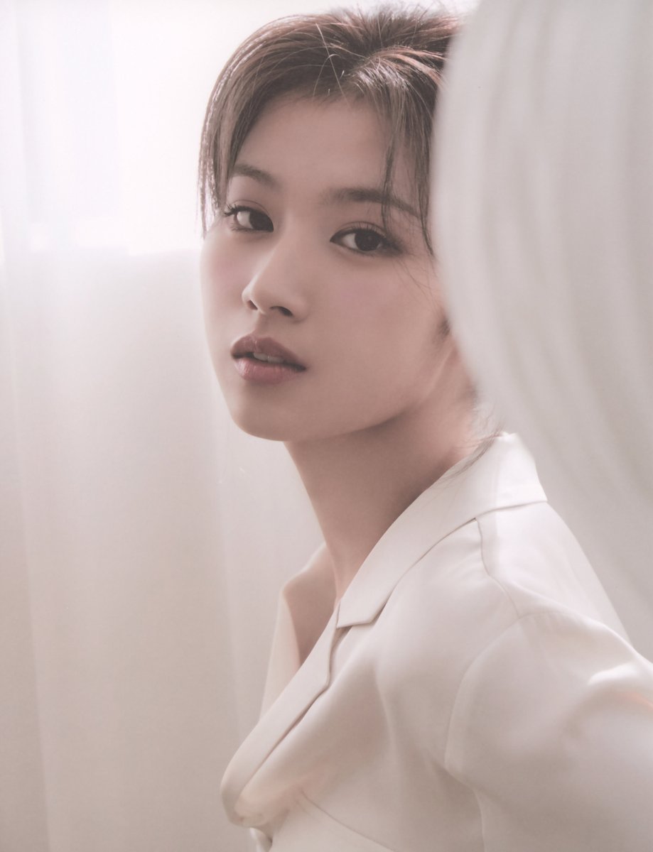 SCAN] Yes, I am Sana (1st Photobook) page 82, 83, 84 #사나 #サナ #SANA