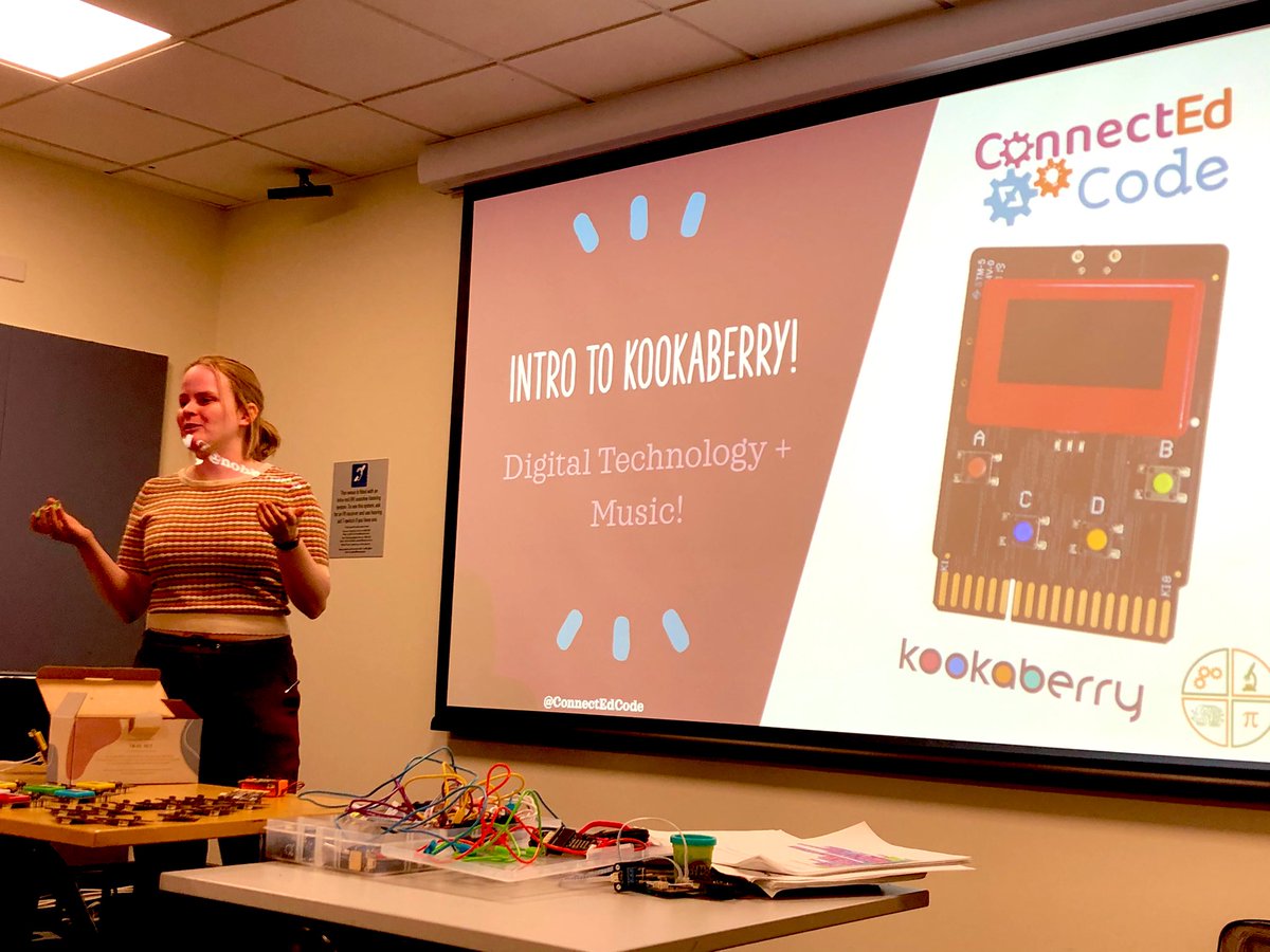 JamesHumbers's tweet image. Today we are learning coding in #scmtme with @noble_renee & @GoldenFennec c/o @ConnectEdCode & the Aussie-designed Kookaberry! @SydneyCon