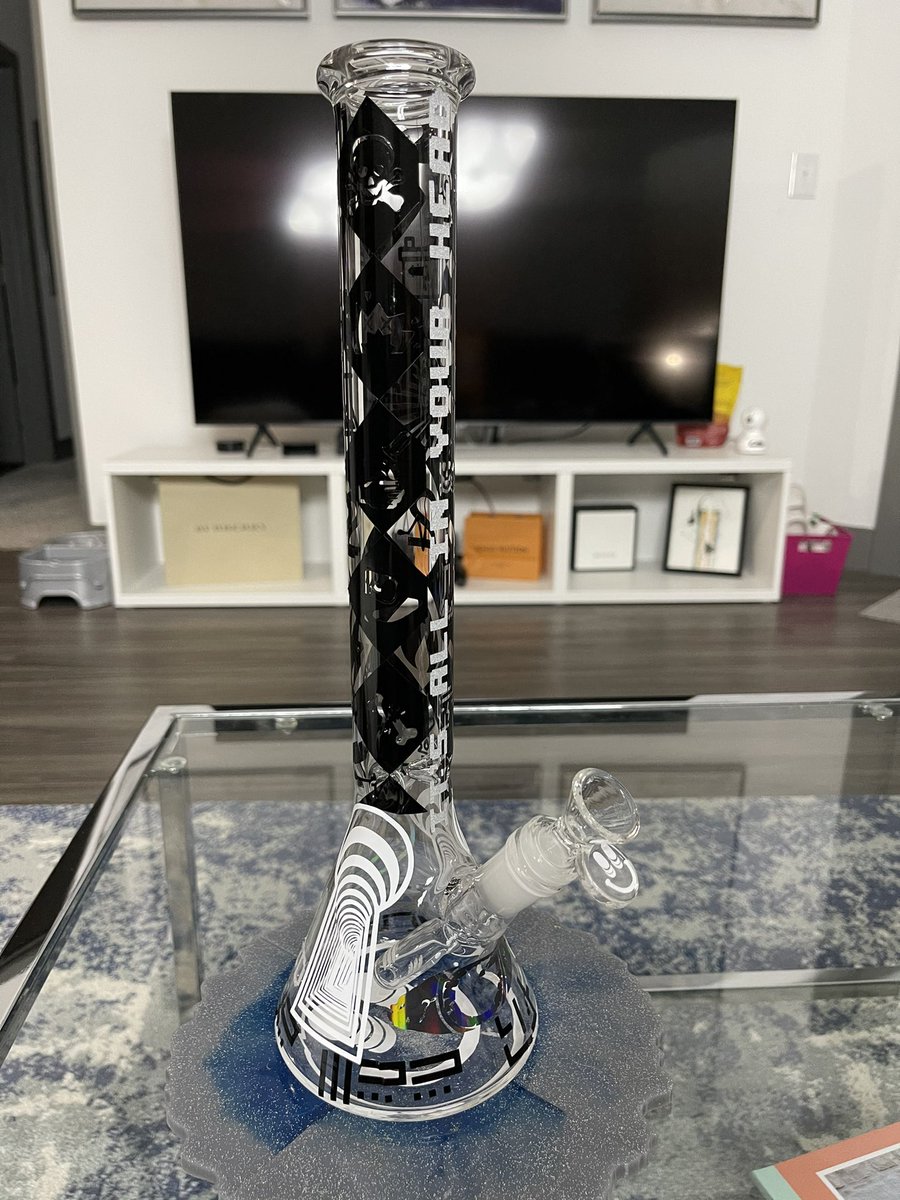 _zalien_'s tweet image. 2️⃣2️⃣2️⃣ @gjonesbass