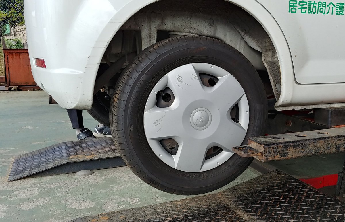 ノーマルタイヤ