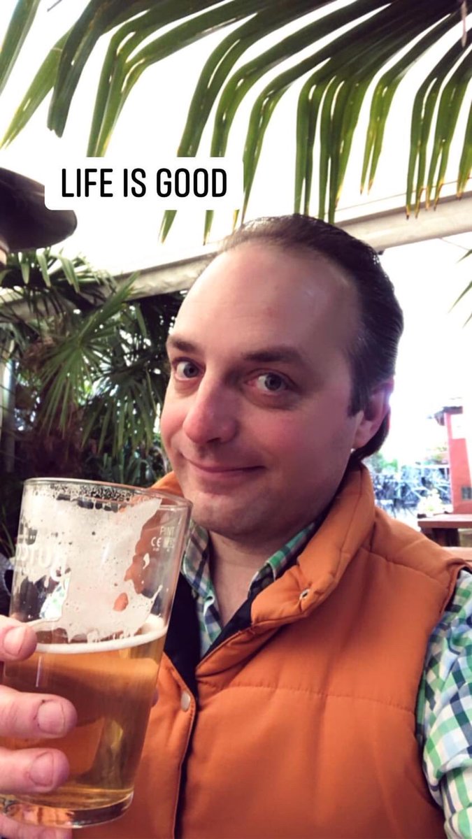 ipodrob's tweet image. This is the way. #firstpint #PubsReopening #firstthroughthedoor #herdimmunitymonday #CraftBeer #Horseshoe #chippingsodbury