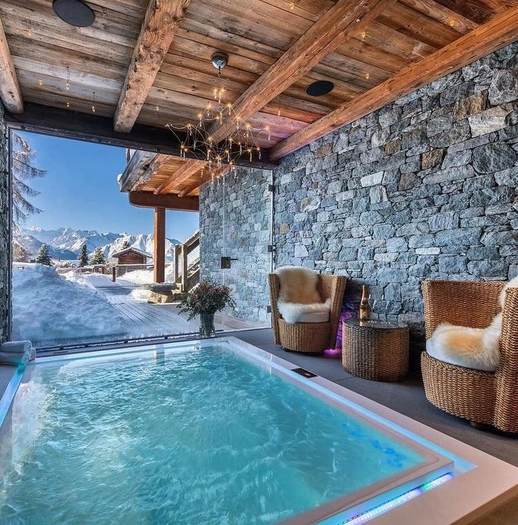 UltimateChalets's tweet photo. The perfect space to relax after a day on the slopes... Tag someone you'd like to be here with 👇
Chalet Marmottiere is one of our most exclusive luxury chalets 👉 https://t.co/YarhUYBPyk
@Verbier_ch @BillionMagazine @TheRichInvestor #luxurytravel #privatechalet #luxurylifestyle https://t.co/btOX8uFUCD