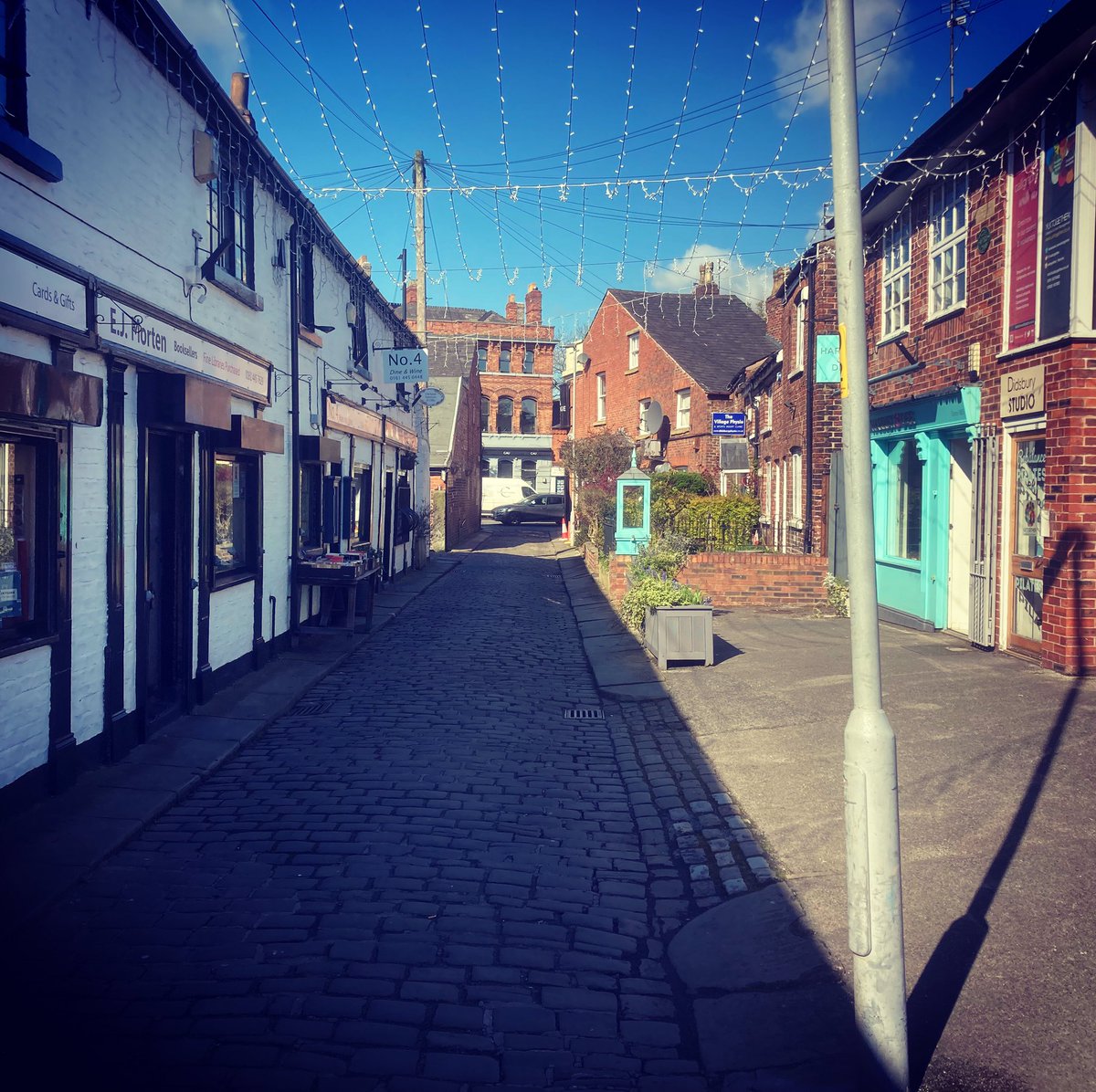 HarrietAndDee's tweet photo. Why it’s books,blue skies &amp; sunshine on our little street!! We are open again!!! Looking forward to seeing you all. https://t.co/sKFZikPCHm