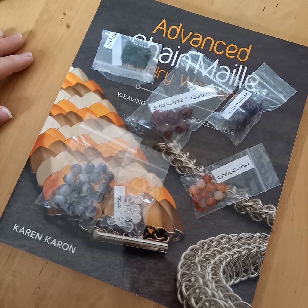 tranquildesuk's tweet photo. Delivery day! Can't wait to get started with this 

#handmade #jewellery #chainmail #chainmaillejewelry #crystals #crystalhealing #yoga #yogacrystals #naturalgemstone #tranquilitydesigns https://t.co/4y0V3LPfRa https://t.co/uszPJweZLW