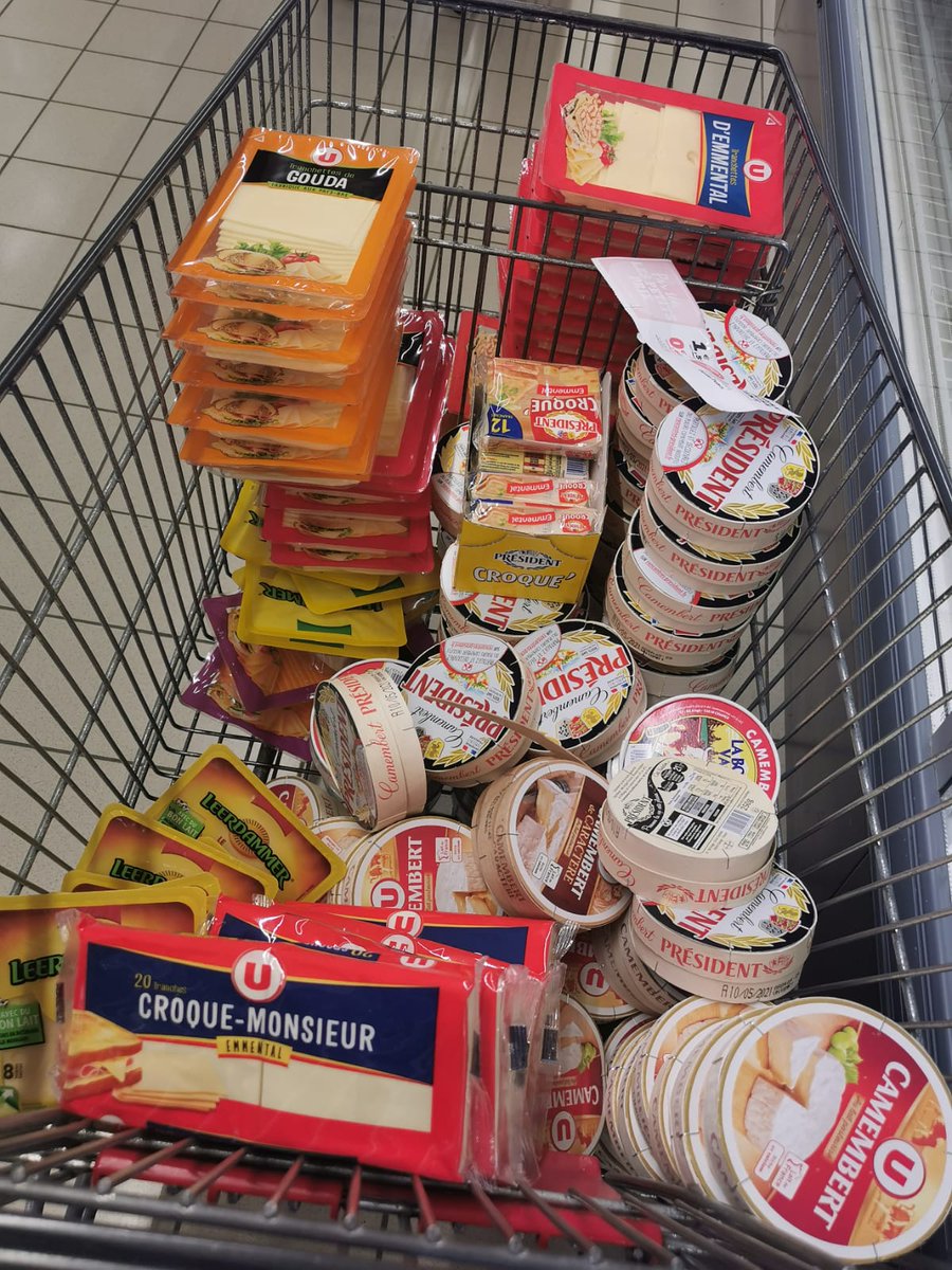 #LoiEGAlim non respectée #EGAToleranceZero 😡

#JAPréenPail également présent au Super U pour déférencer des dizaines de produits

<a href="/Agri_53/">Agri53</a> 
<a href="/JeunesAgri/">Jeunes Agriculteurs</a> 
<a href="/JApaysdelaloire/">Jeunes Agriculteurs Pays de la Loire (JA PdL)</a> 
<a href="/fdsea53/">FDSEA53</a>