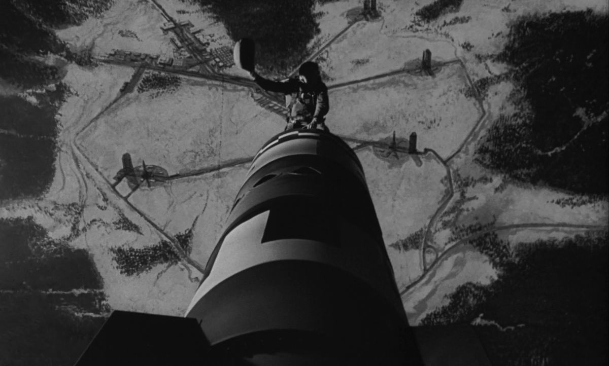 76) Dr. Strangelove or: How I Learned to Stop Worrying and Love the Bomb (1964, film)nuclear warfare fucking sucks! i wouldn't recommend it in any capacity9/10