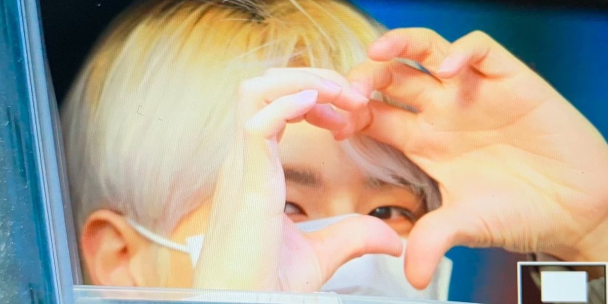 tiny_sikie's tweet photo. hes so full of love https://t.co/WoBTxzcg5w
