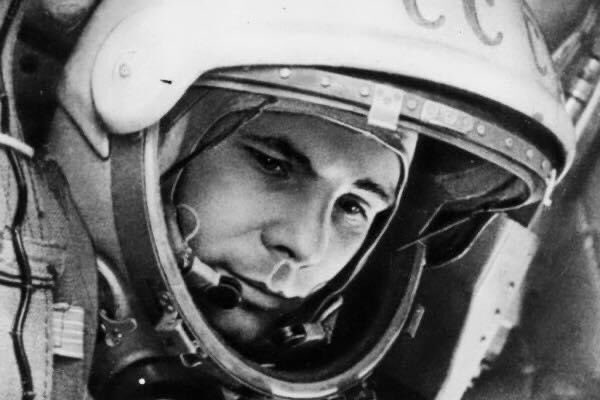 claudiamedd's tweet photo. “Da quassù la Terra è bellissima, senza frontiere né confini”

Il #12aprile 1961 Jurij #Gagarin ha aperto la via alle missioni umane di esplorazione dello spazio. #Vostok1 

#accaddeoggi https://t.co/uGLdd17bq8