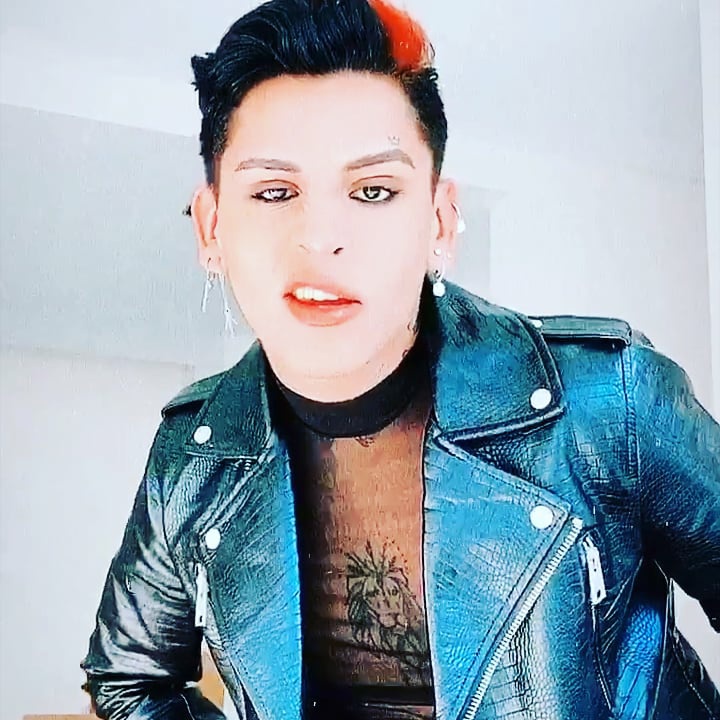 ChileKunno's tweet photo. Me he perdido mucho 
Y lo sé... 🥺 
Pero ya pronto volveremos. 
Felicidades nene x esos 20M
#Kunno20MTiktok https://t.co/rtcjZ2FCqs