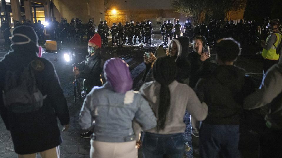 Protests Erupt Near Minneapolis After Police Fatally Shoot Black Man In His Car forbes.com/sites/siladity…