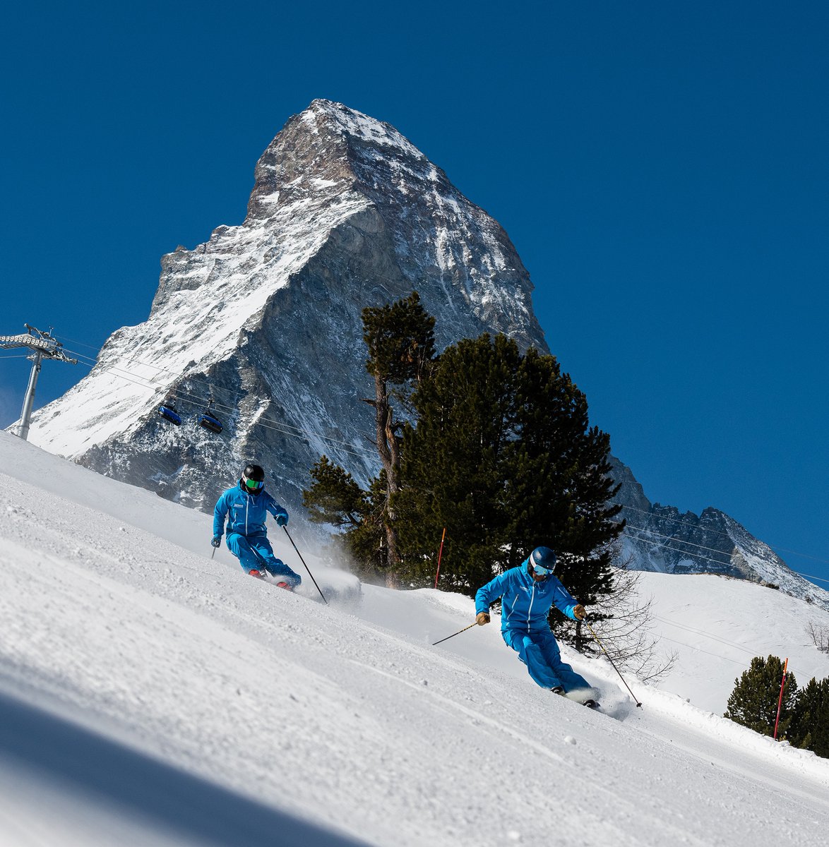 We love our office! Not a bad backdrop for a day on the slopes.
.
.
.
#mondaymotivation #zermatt #switzerland #skiholiday #ski #snow #matterhorn #learntoski #summitskischool