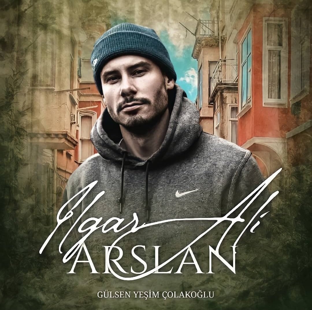 Kalbimi yerle bir eden ama açtığı yaradan haberi bile olmayan adam...
Dönmüştü...
Tam dört yıl sonra ama bu sefer oğluyla birlikte.
#wattpad #wattpadturkey #watty #wattpadkitapları #wattpadtürkiye #wattpadkitapönerileri #kitap #bookstagram #wattpadauthor #yazar #wattpadcovers