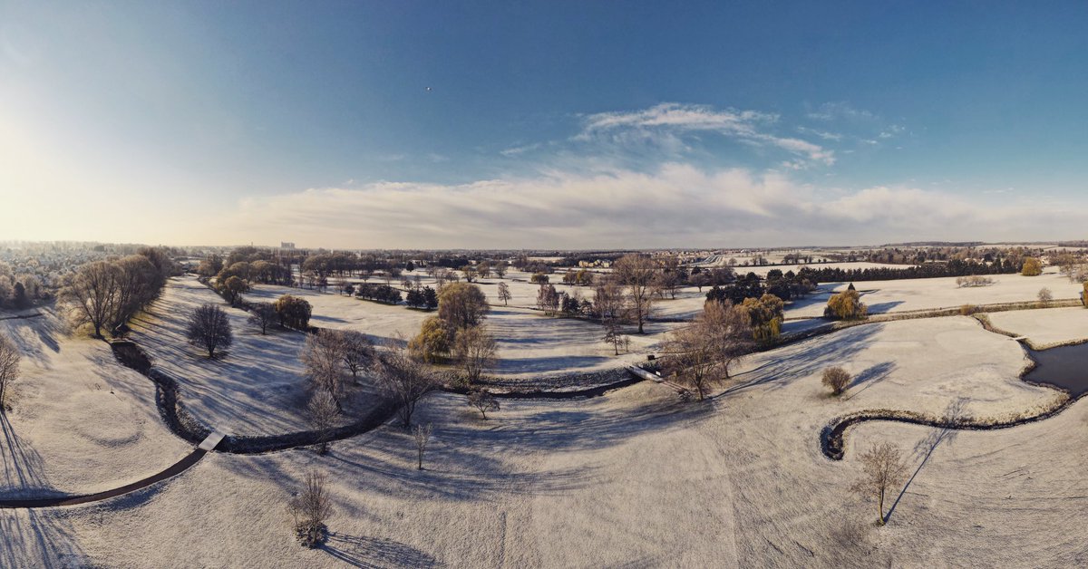 SPRING SNOW ///
Not what we wanted to see this morning ❄️
#dronephotography #photography #golf #pgalife365