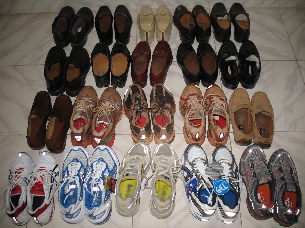 STABILITY vs NEUTRAL vs MINIMALIST vs BAREFEET SHOESRather than focusing on your tools i.e. shoes first, first relearn to move better. Most adverts are selling a gimmick. Once you know how to move better, most shoes will work well for you.11/21