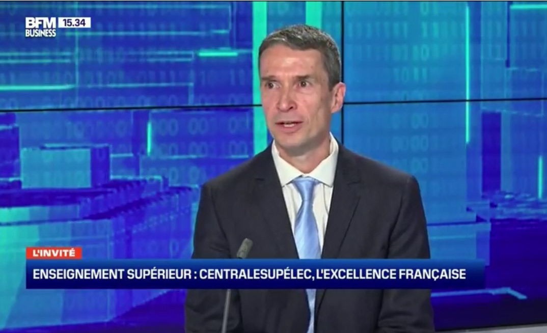 centralesupelec's tweet photo. [FACE À L'ÉCRAN]📺

Romain Soubeyran, directeur de CentraleSupélec, était l'invité de @BFMTV 

Pour parler de formation et des nouveaux défis auxquels font face les ingénieurs d'aujourd'hui

https://t.co/pN73PhawdE https://t.co/WHHDgoMWpR