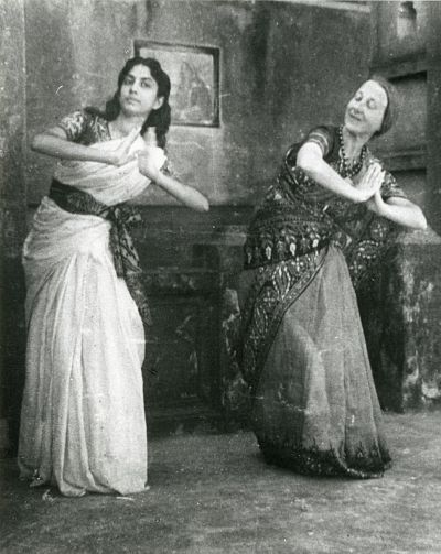 HerbieClarke's tweet photo. #BOTD Imogen Holst 1907 #Richmond #Surrey
Pioneer #Composer #Conductor. Influential in the development of #music #education #community music.
Listen to hear #Podcast https://t.co/tkRKDd0x7E
@OMTF _ @teteateteopera #FemaleComposers #musichistory
#MinervaScientifica @NatHistGirl https://t.co/foHC7RivHB