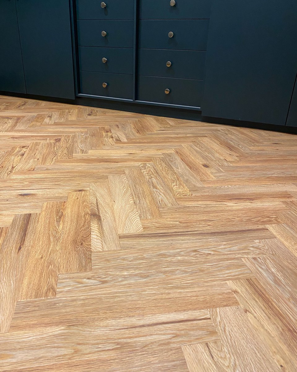 DEvansflooring's tweet photo. ⁦@ProjectFloorsUK⁩ laid on ⁦@UzinLtd⁩ KE 49 HT and NC 110 https://t.co/CYusalOU9O