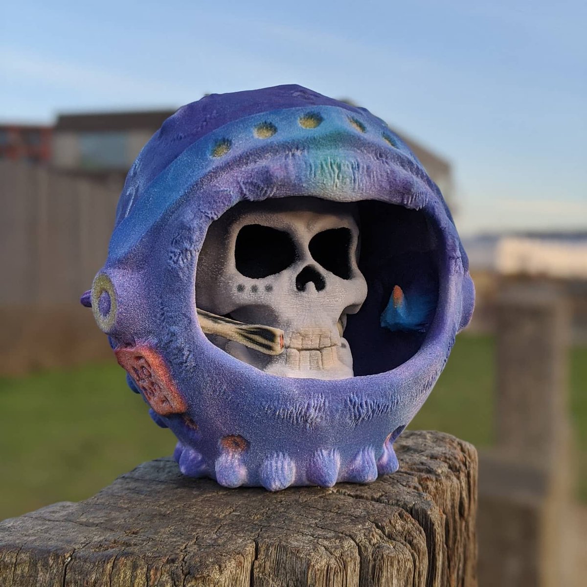 ArgilSculpting's tweet photo. Yorick Gagarin - a plaster colour #3dprinted #sculpture of a space-skull enjoying the sunset. Sculpted in #virtualreality in Argil.
Releasing 21st of April

#virtualsculpting #skull #argilsculpting #3ddesign #3dmodeling #skullart #spaceskull #space #immersive https://t.co/3u8ZtGqU1G