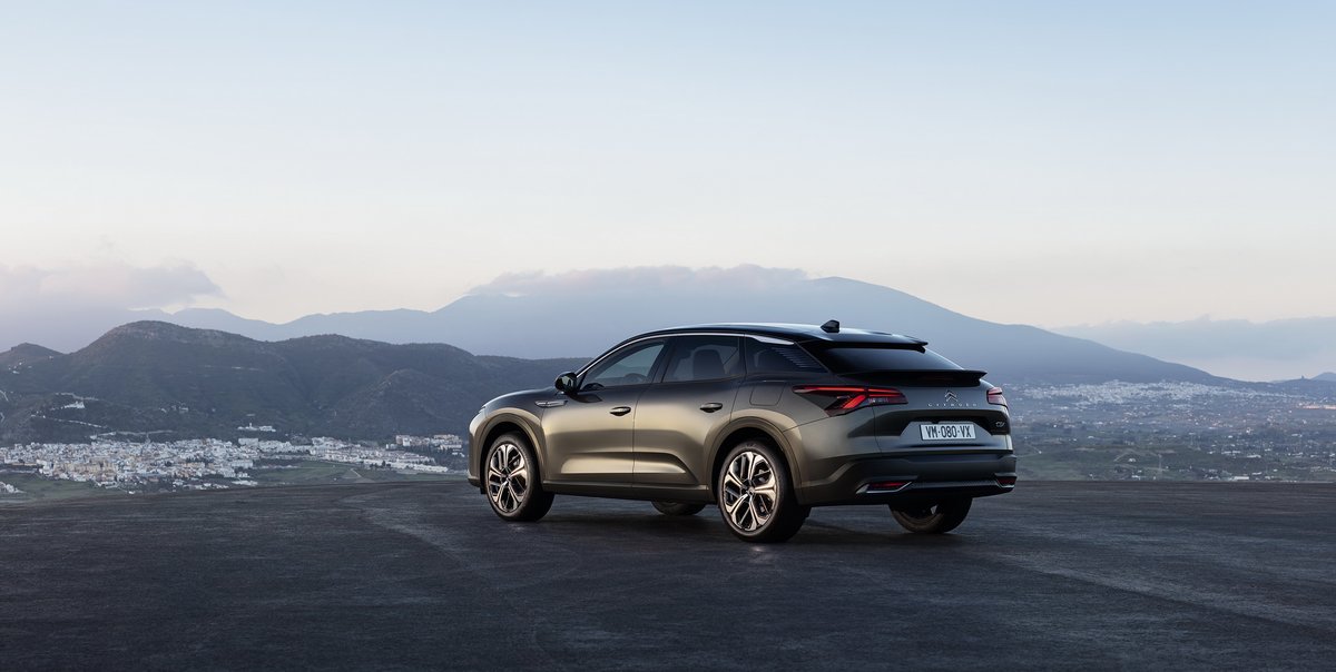 2022 Citroen #C5X Özellikleri Açıklandı
yenimodelarabalar.com/2022-citroen-c…