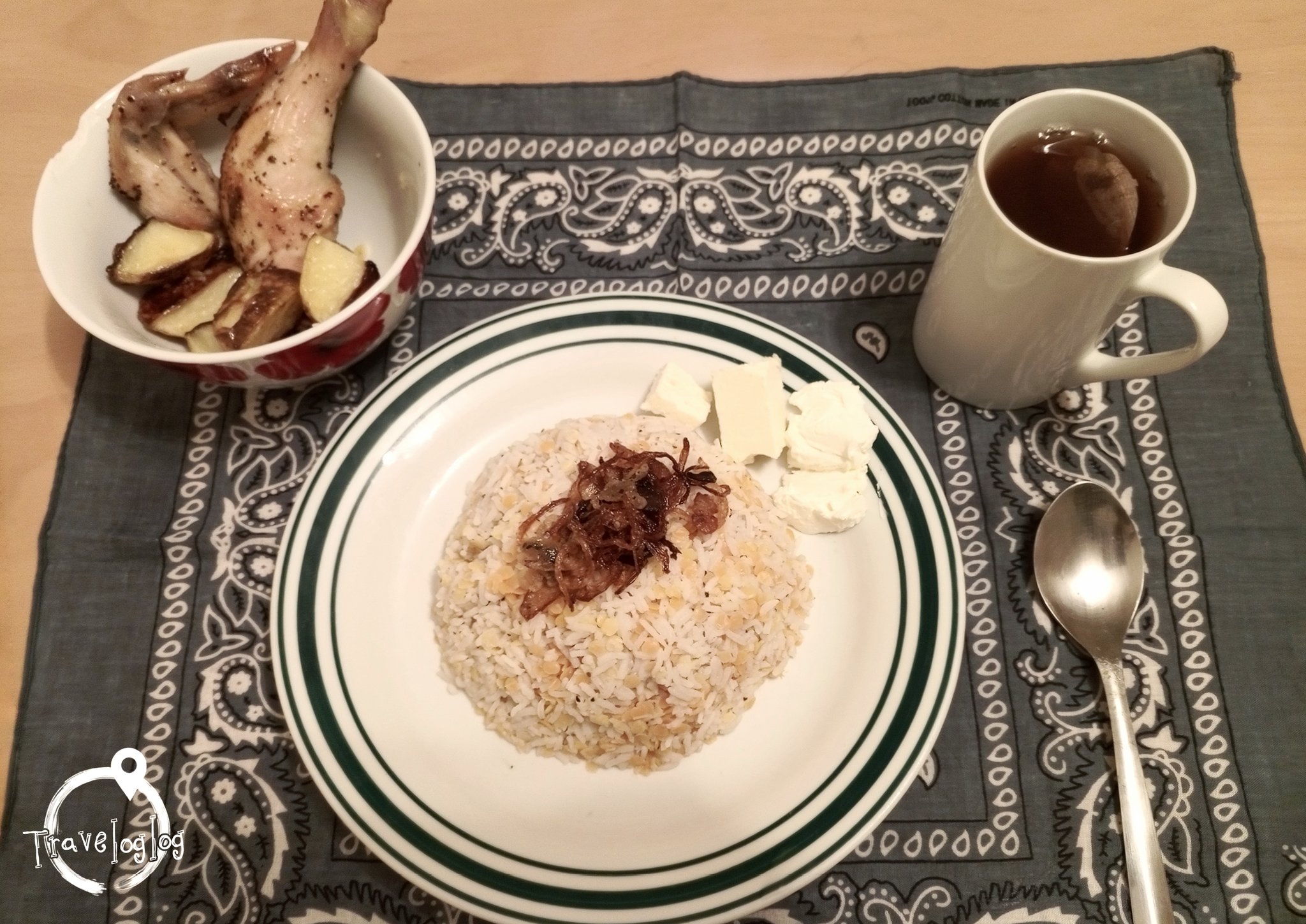 Hinaヨルダン在住 世界を放浪中のnobuさんが 私の動画を見ながらアラブ料理のムジャッダラを作ってくれました アラブを出たら上品に見えるのは何故 ヨルダン 猫とヨルダン生活 Twitter