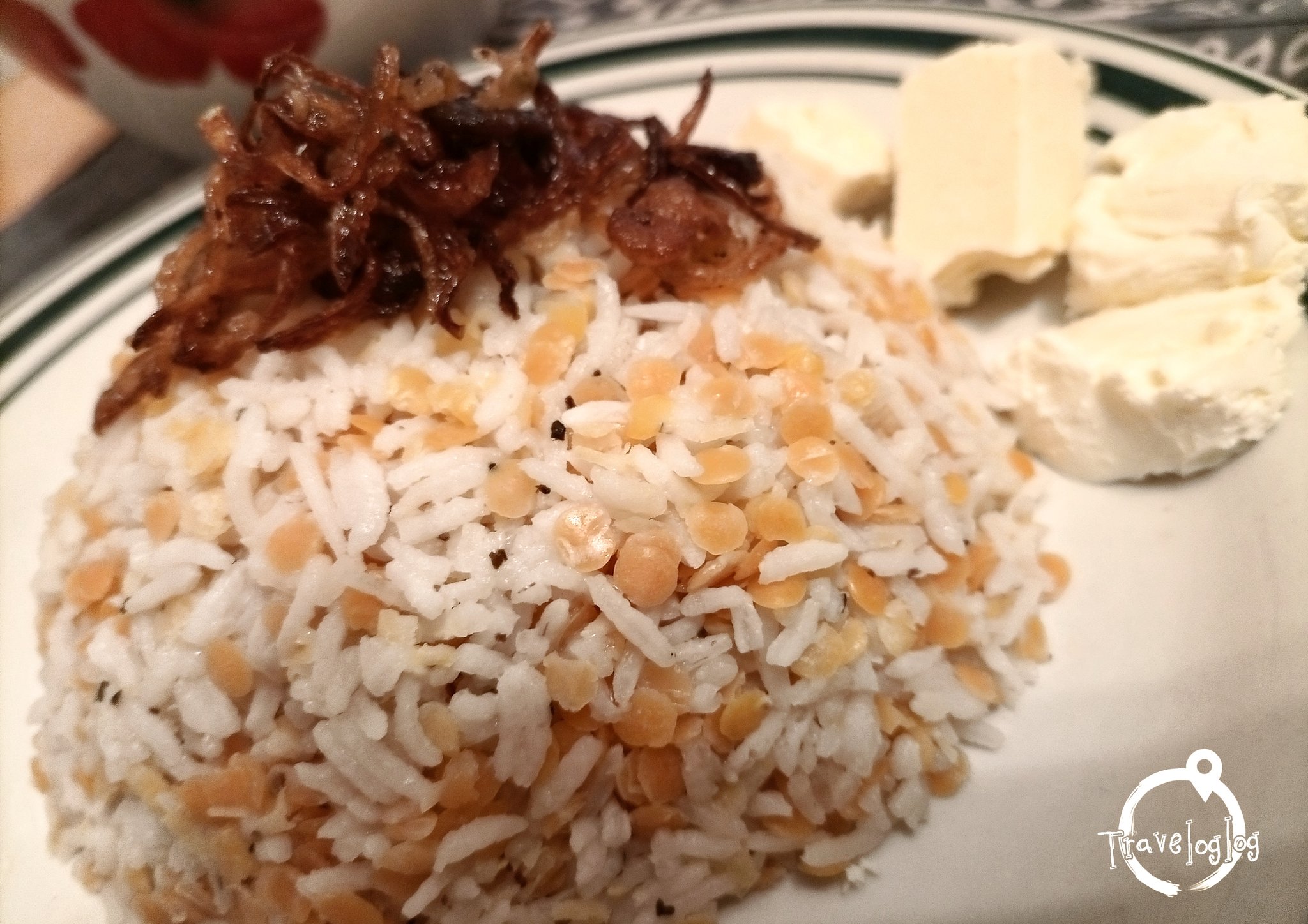 Hinaヨルダン在住 世界を放浪中のnobuさんが 私の動画を見ながらアラブ料理のムジャッダラを作ってくれました アラブを出たら上品に見えるのは何故 ヨルダン 猫とヨルダン生活 Twitter