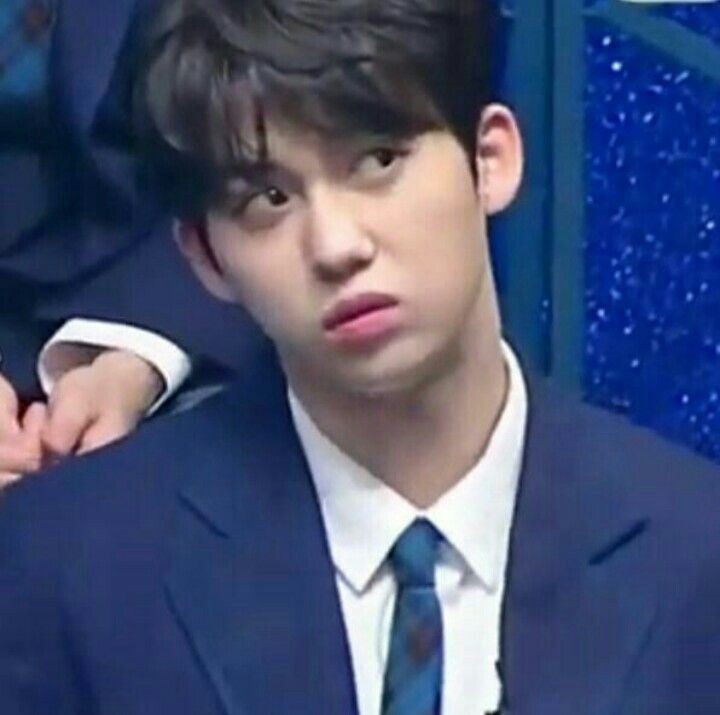 DRIPPIN Hwang Yunseong and his resemblance on TROS Bentley Hammington.a thread;