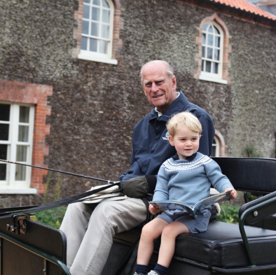 Telegraph's tweet photo. 👑 Kensington Palace has shared a touching new photograph of a young Prince George with his great-grandfather the Duke of Edinburgh in Norfolk in 2015
⁠
 Read more ⬇️

https://t.co/Uxn0zlqOOy https://t.co/fkdkVMxeXb