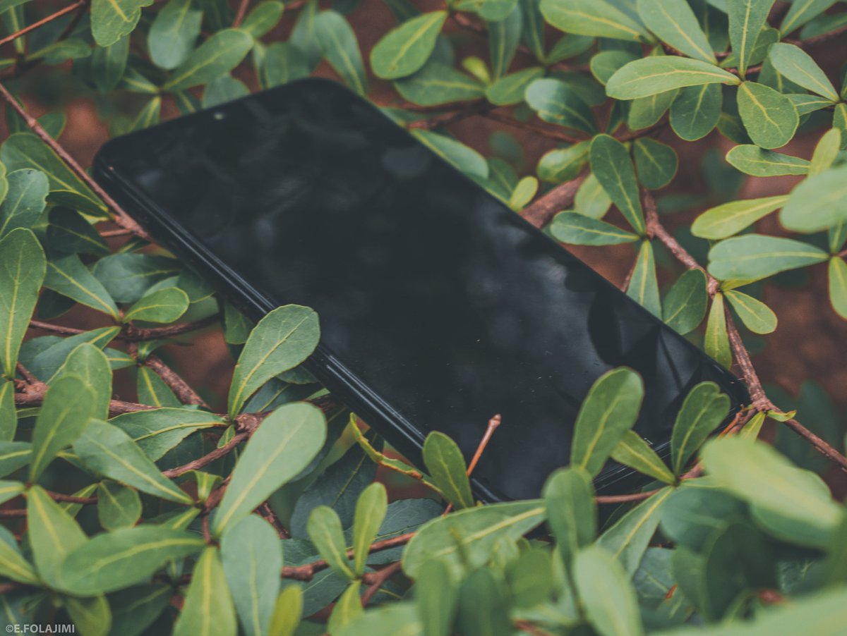 thefolajimy's tweet photo. Took pictures of a friend's phone
The outcome
#RedmiNote8
#redminote8series 
#Redmi #Redmi https://t.co/zKRYRpJH3c