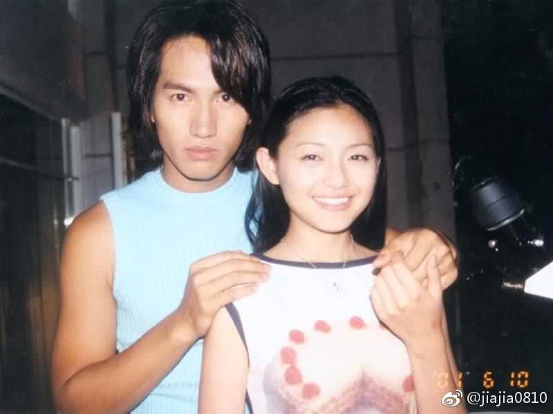 our mom and dad, Jerbie! seeing their MG BTS videos / shows make me giddy all the way and my heart is with them. I'm sure your heart, too.  hoping for another interaction from the weed and man with 'size' i mean sense.  #20YearsOfMeteorGarden