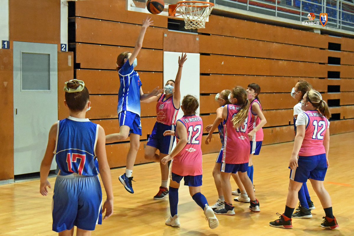 CBT_Tarragona's tweet photo. Ja pots veure un recull de fotografies de la tornada a la competició del Mini Femení @vopakterquimsa 🆚 @cbmorell ⛹🏻♀️🏀
#gaudeixcbt #caracterblau https://t.co/dgUIPxHkpX