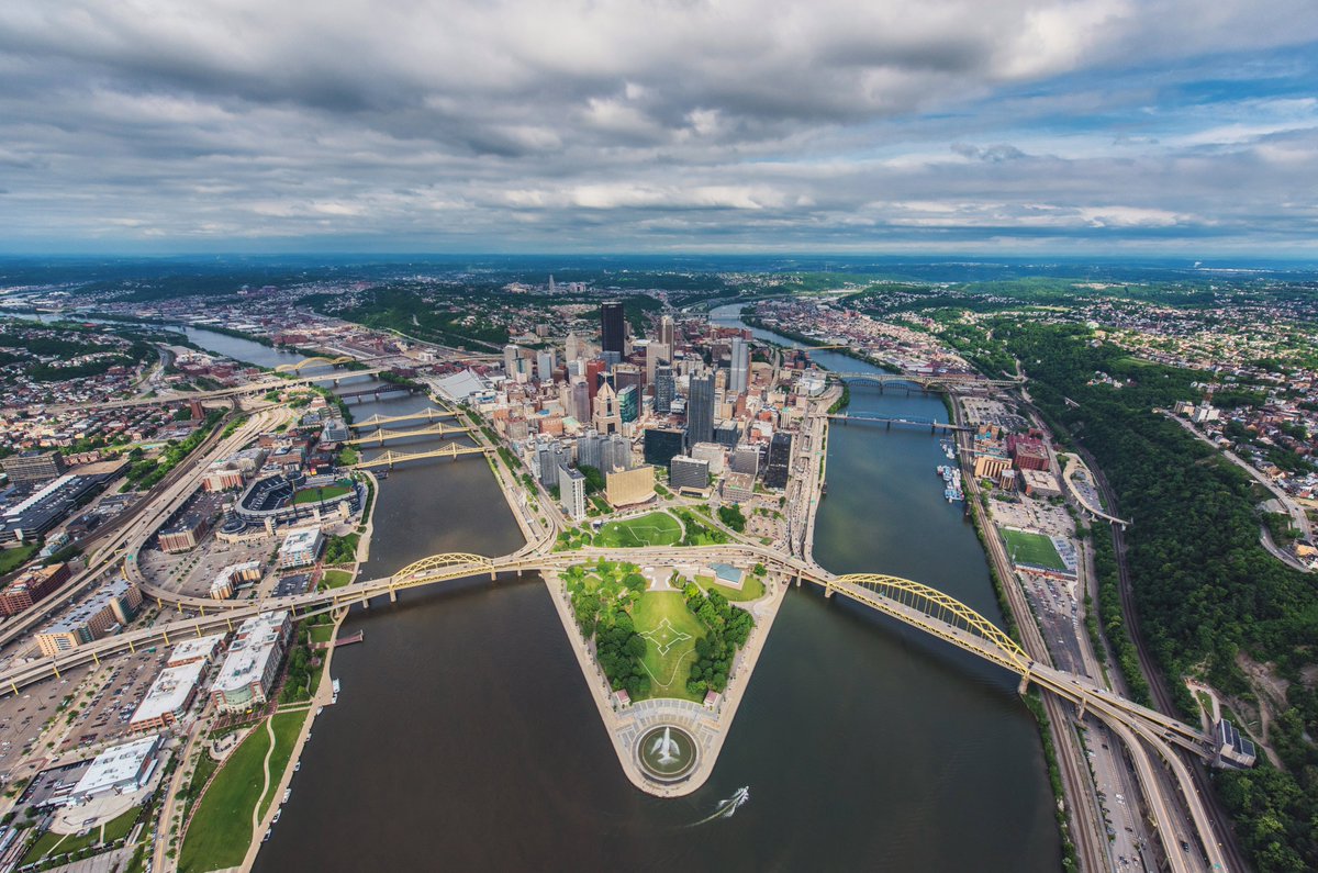 In honor of  #412Day, I wanted to do more than share my favorite images of the city. This is a little collection of images that just scream  #Pittsburgh, that may or may not include the skyline. From the the bridges to our amazing topography, to the neighborhoods and rivers...