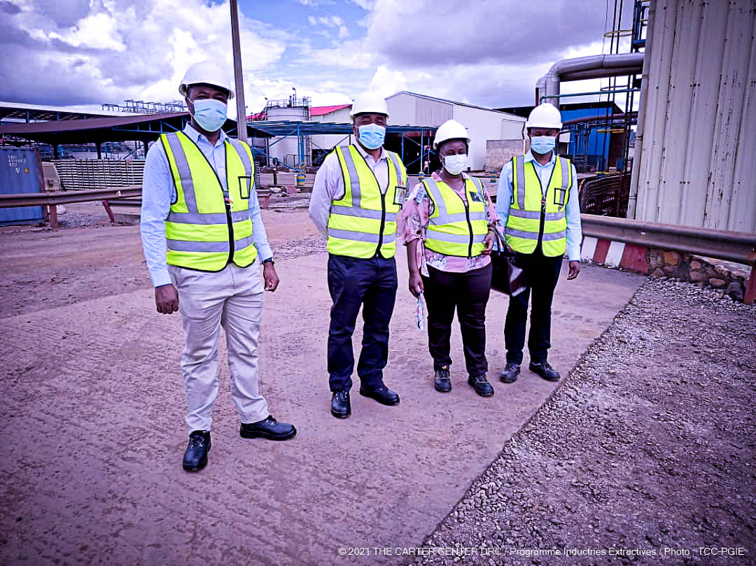 mdhcongo's tweet photo. 🔴Retour sur la visite de la délégation du Centre Carter dans les installations de Ruashi Mining à Lubumbashi. #RuashiMining est l'une des entreprises minières faisant l'objet de monitoring du @CarterCenter et ses partenaires locaux, depuis 2011. @CongoMines @KarlJeanLouis https://t.co/Dtd3C6U0DZ