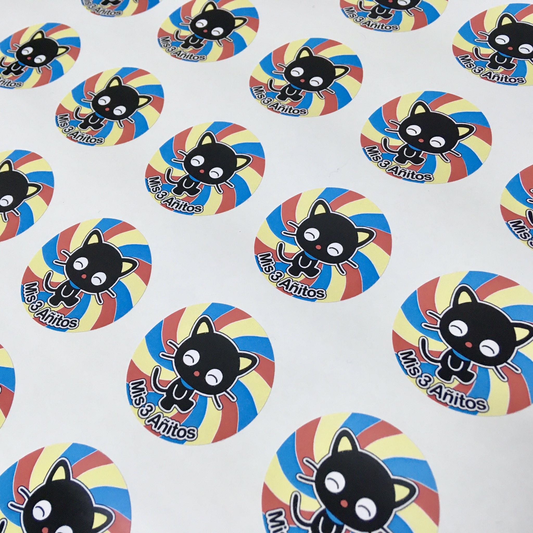 TeLaHagoComoQuieras on X: Chococat. Stickers impresos full color en papel  ilustración, autoadhesivos y troquelados. De 40 mm. de Ø (diámetro).  #stickersimpresos #stickers #chococat #impresos #fullcolor #papel  #ilustracion #autoadhesivos #troquelados