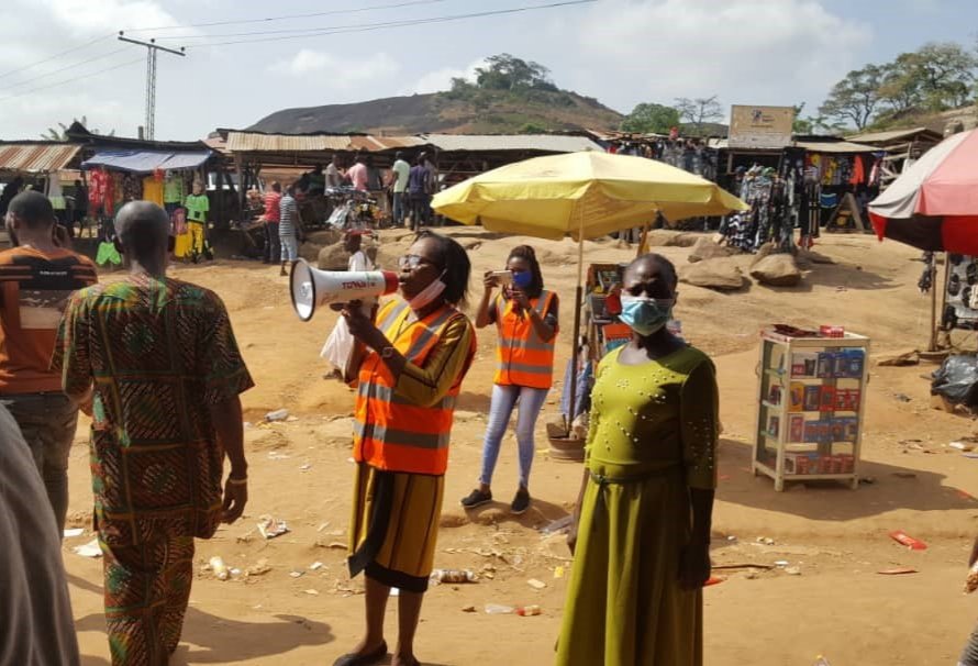 APINNigeria's tweet photo. To effectively tackle #HIV, we target both key &amp; bridge populations with HIV prevention, testing &amp; treatment services. Bridge populations are groups that link high-risk key populations with the general population. #APINInitiatives #WorkAtAPIN https://t.co/pKJfYRz4KR