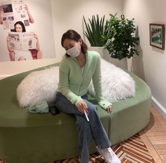 everything is ugly until im nayeon wears it: a thread