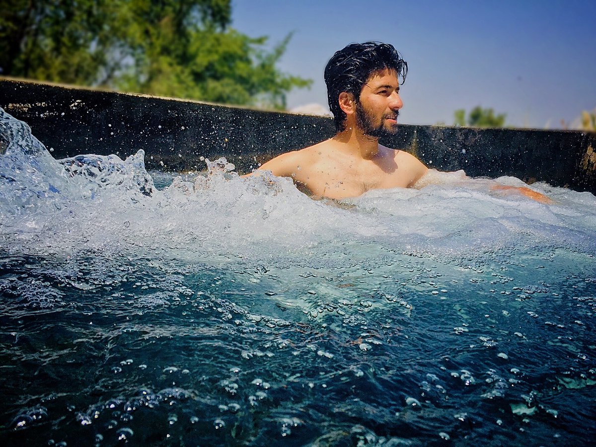 owaissniazii's tweet photo. Every summer has a story ♥
#SummerOf2021 #wellcomesummer https://t.co/TR5RfgUNhq