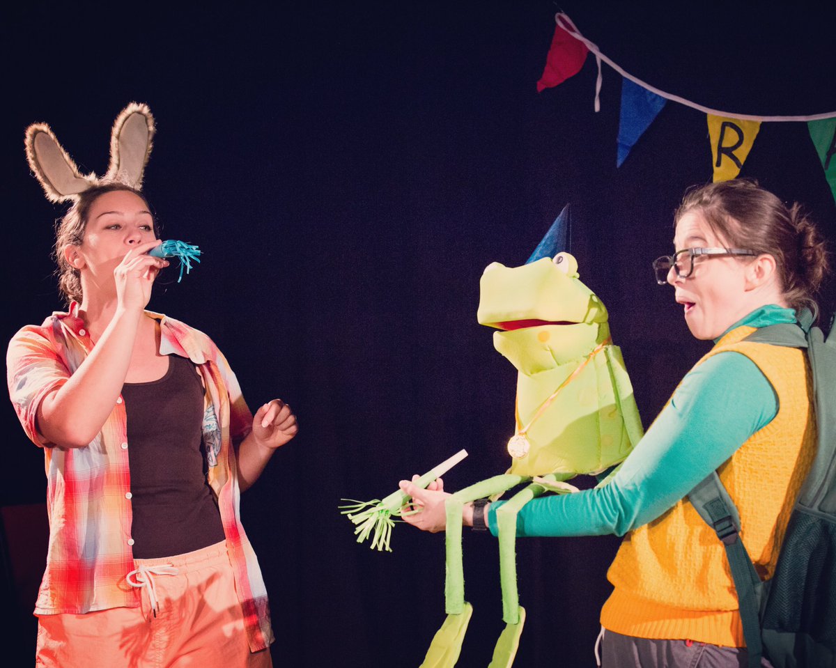 ThreeFeathersT's tweet photo. It’s our birthday! Three Feathers was founded this month 7 years ago. Who’s going to join us for a bit of cake?! 

#childrenstheatre #birthdaypost #eatcakebehappy https://t.co/UHziUExDtU