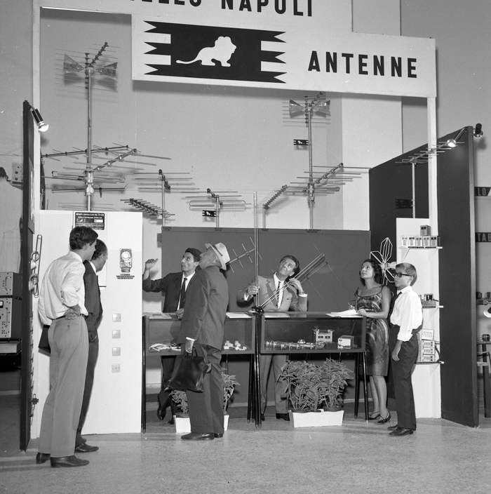 AldenaBroadcast's tweet image. A long time ago...
🎥September 1962 | Italian Radio and Television Exhibition🎥

Do you know our incredible history? aldena.it/history/

#ALDENA #antenna #broadcastengineering