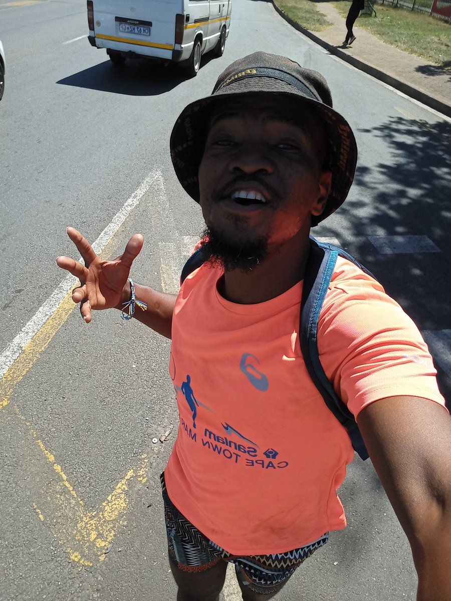 billysigudla1's tweet photo. Here we go again 21km on à Monday #historicrouteus66Halfmarathon #raceday #appjustmove @appjustmove https://t.co/5CeZjOR7xq