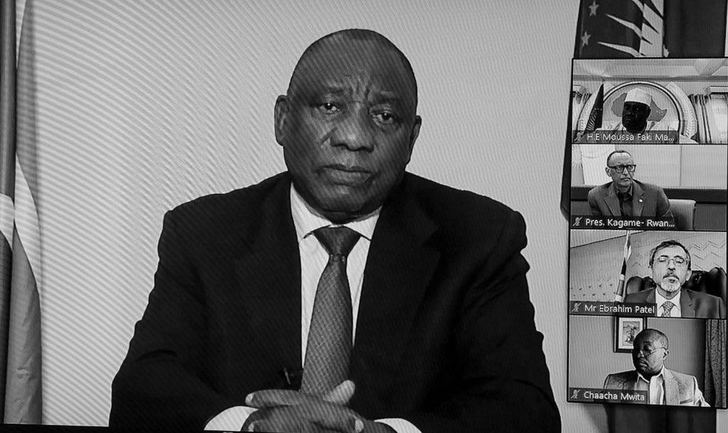 UrugwiroVillage's tweet image. President Kagame is now attending the virtual Conference on Expanding Africa’s Vaccine Manufacturing chaired by President Tshisekedi &amp;amp; convened by the AU Commission &amp;amp; @AfricaCDC. The meeting is discussing the strategy for the manufacturing of vaccines in Africa #VaccinesForAfrica