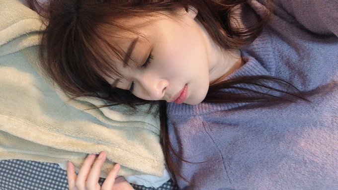 酔った  このまま酔いが覚めないうちに眠りたい https://t.co/oYHGobfP7f