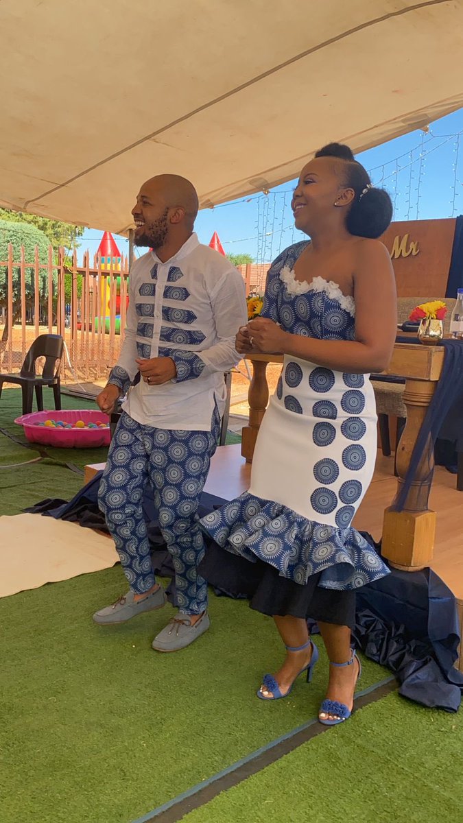 TomiRikhotso's tweet image. Bride and Groom dressed by Tomi R 💙💙💙