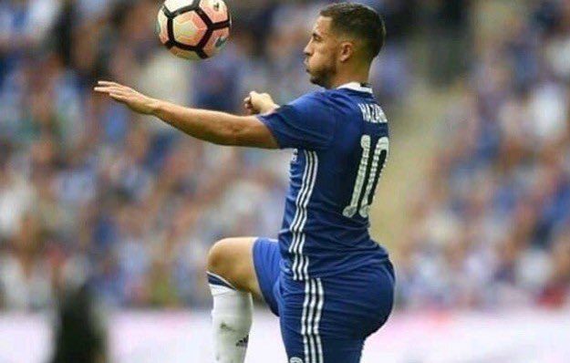 -ThicknessHiguain: 7/10Hazard: 9/10As seen here, there is a bit of cake that pops up in Higuain’s bottom. However, Hazard’s curves is unmatched as a huge amount of mass is shown here. Hazard wipes the floor in this one. And i don’t mean in the toilet.