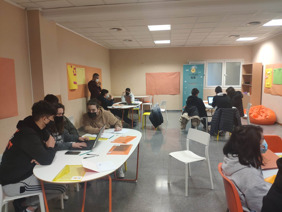 Labs4Opps's tweet photo. La fase de investigación ha llegado a su fin en el #XallasLab. Mejora de espacios del ayuntamiento, sistemas de ayuda a mayores, equipo de maniobra tridimensional y casas autolimpiables son los proyectos que nuestr@s labers han ideado. ¡Deseando ver más!
#labs4opps @ayudaenaccion https://t.co/ndrRvuxUGE