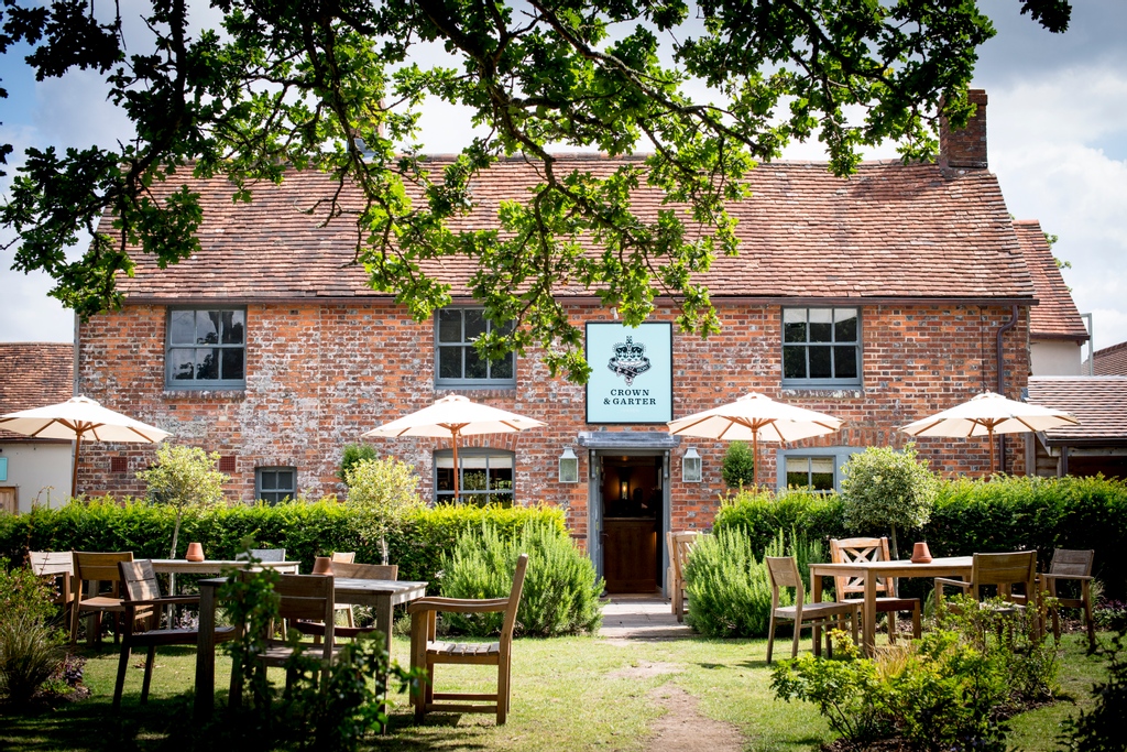 The day we have all been waiting for is HERE! 🥳 Wishing all of our clients and businesses that are re-opening today good luck! We'll be celebrating with a glass at our local 🥂