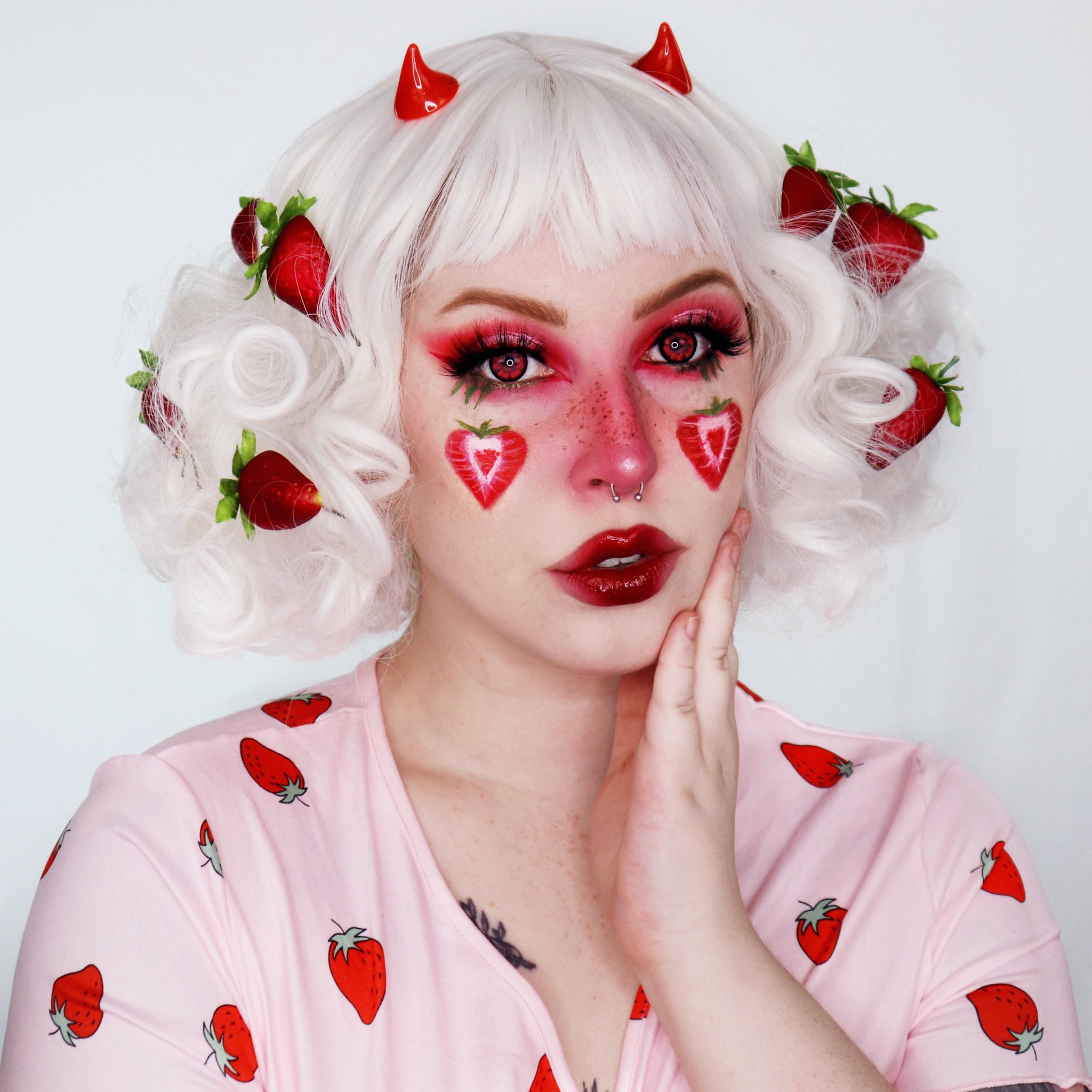 TW Pornstars - 1 pic. 𝐕𝔦𝔠𝔱𝔬𝔯𝔦𝔞. Twitter. 🍓 ️Strawberries & Cream ️🍓 IG